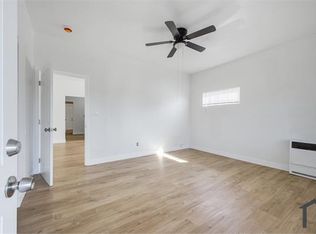 4222 1/2 Wall St, Los Angeles, CA 90011
