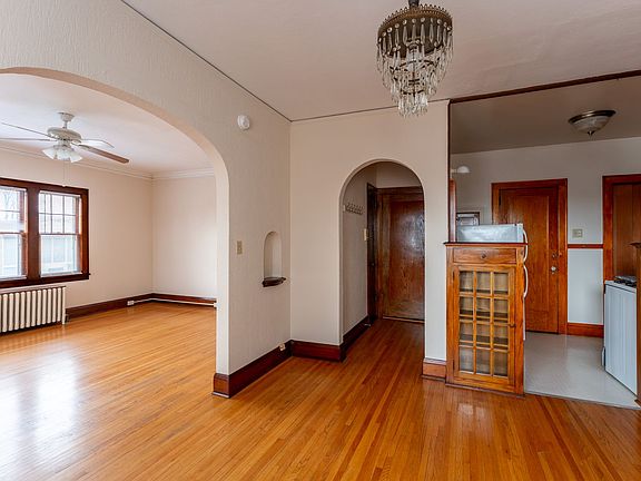 4th image of 4306 Linden Hills Blvd APT 13