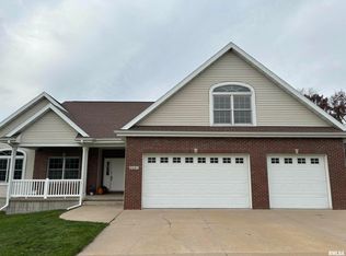 2603 Dover Downs St, Muscatine, IA 52761