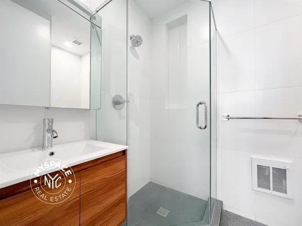 280 Meeker Avenue image 10 of 24