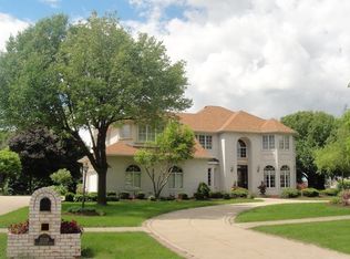 21318 S Lakewoods Ln, Shorewood, IL