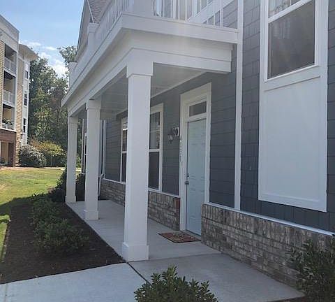 2nd image of 4131 Prospect St