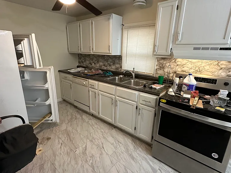 1004 Mechanic St — Photo 12