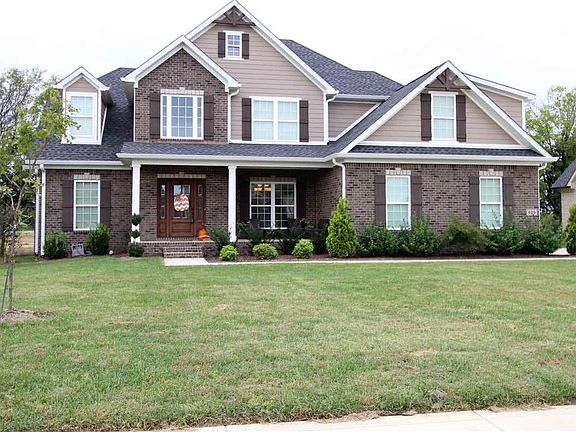 2nd image of 629 Diamond Peak Dr