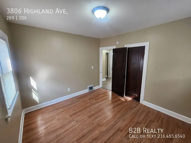 3806 Highland Rd — Photo 6