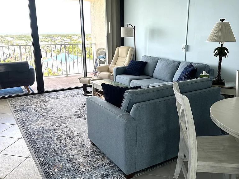 2000 Coco Plum Dr — Photo 4
