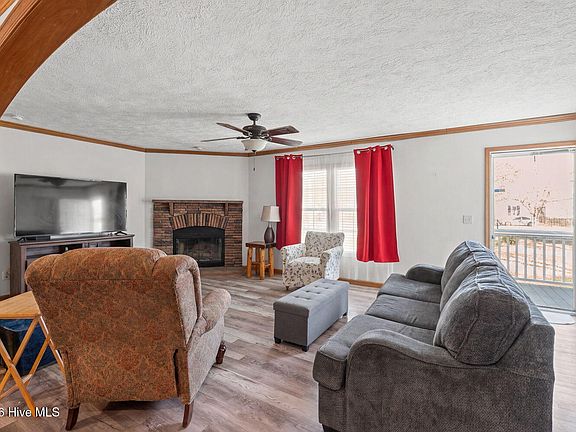 3rd image of 1856 Oxpen Road SW