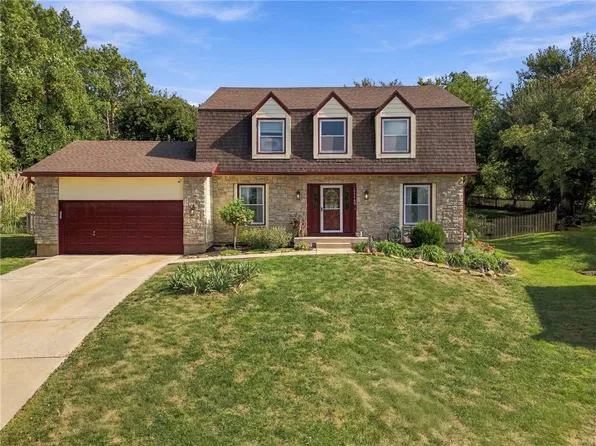 11169 Benson St, Overland Park, KS 66210