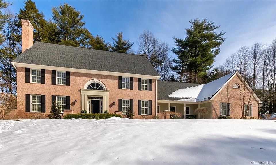 1st image of 6 Grant Estate Dr