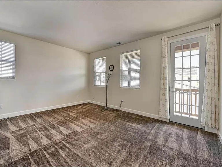 1393 Folsom Meadows Cir — Photo 11