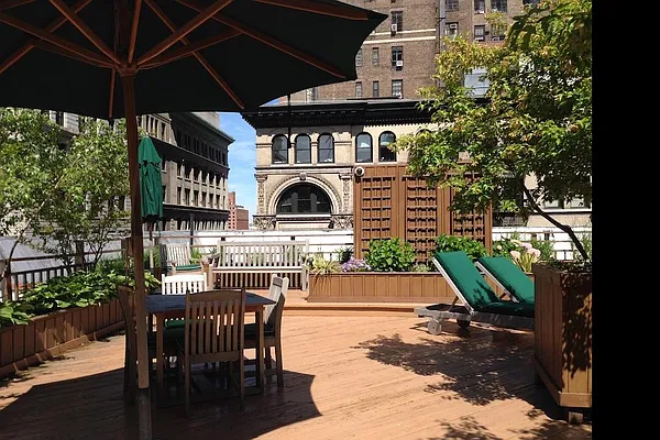 Sold by Corcoran | media 10