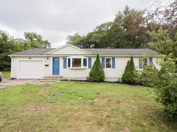 25 Overlook Ave, Webster, MA 01570