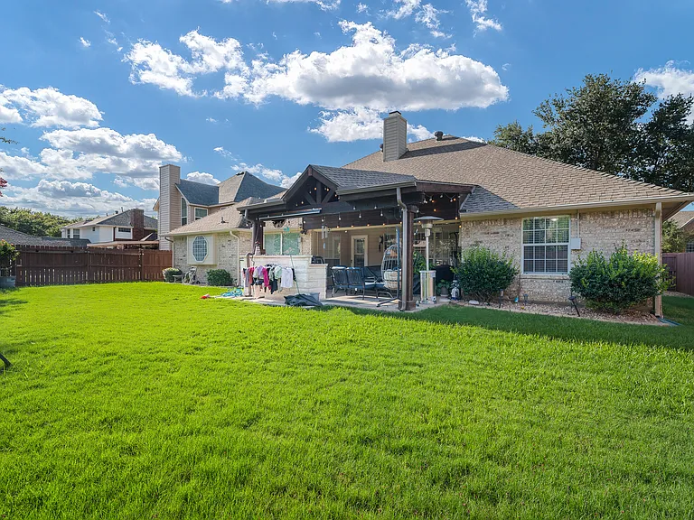 3405 Lauren Way — Photo 16