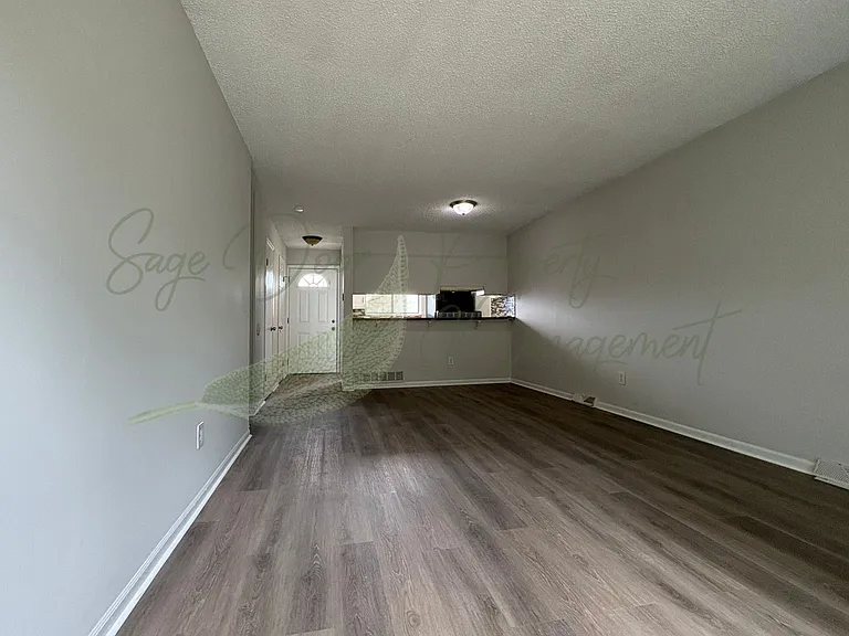 11513 Richmond Ave — Photo 7