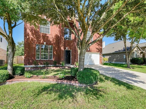 20308 Farm Pond Ln