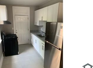 2520 E 77th St APT 2, Chicago, IL 60649