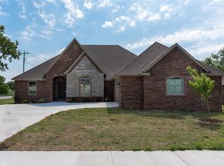 6101 SW Bear Rd, Bentonville, AR 72712