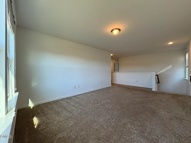 913 Briar Gate Dr — Photo 20