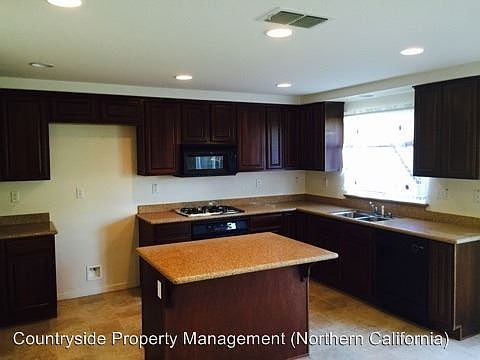 2nd image of 3305 Cottonwood Canyon Dr