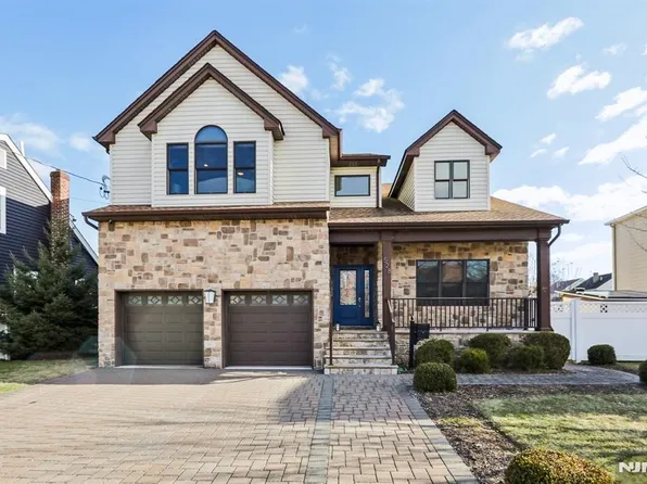528 Weart Ave, Lyndhurst, NJ 07071