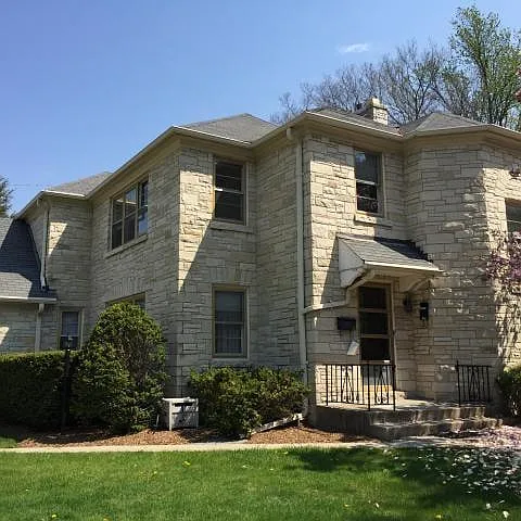 2308 N Menomonee River Pkwy — Photo 1