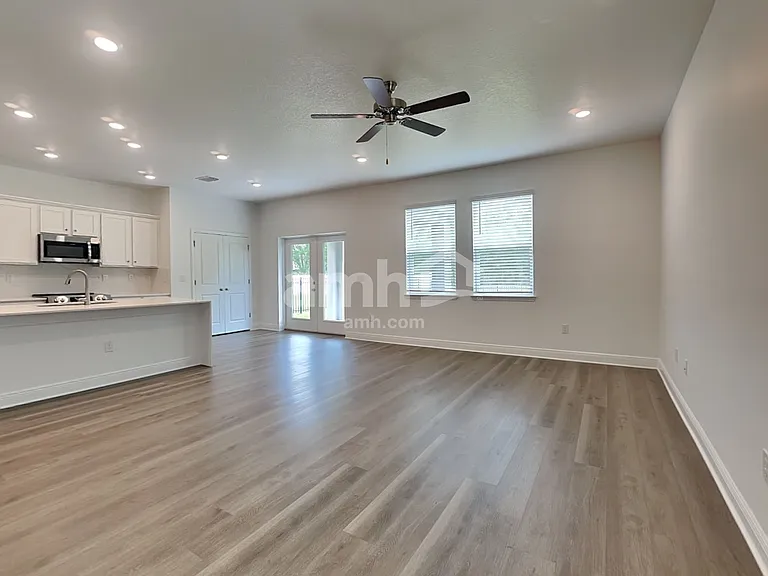 6444 Atlantic Beach Ave — Photo 8