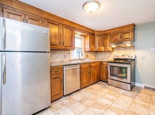 40 City View Ave, West Springfield, MA 01089