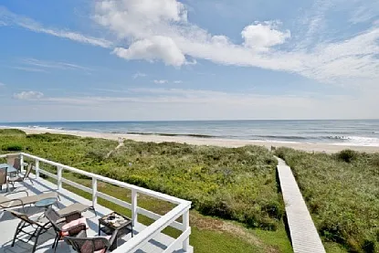 Ocean Views! — Photo 2