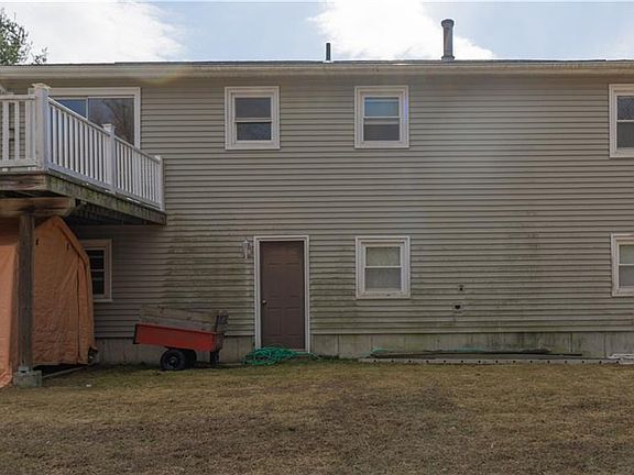 2nd image of 11 Glenna Dr