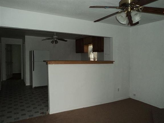 3rd image of 1818 Cambridge Ave