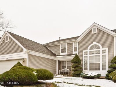 702 Warwick Dr, Carol Stream, IL, 60188