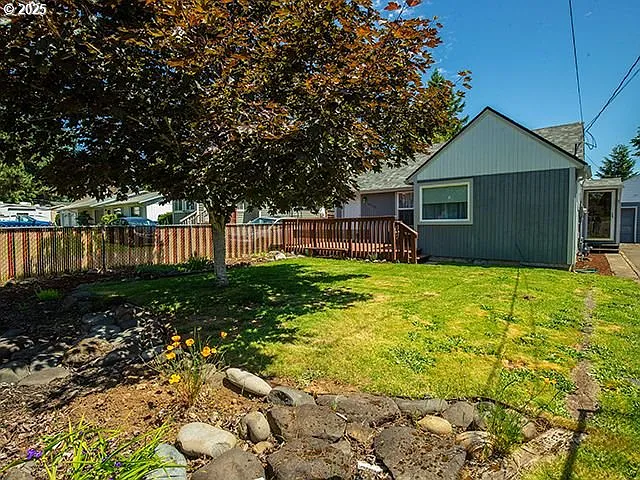 4930 SE 113th Ave photo 1
