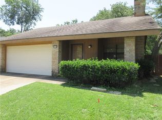 2110 Greencove Dr, Arlington, TX 76012