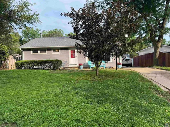 5307 SW 14th St, Topeka, KS 66604