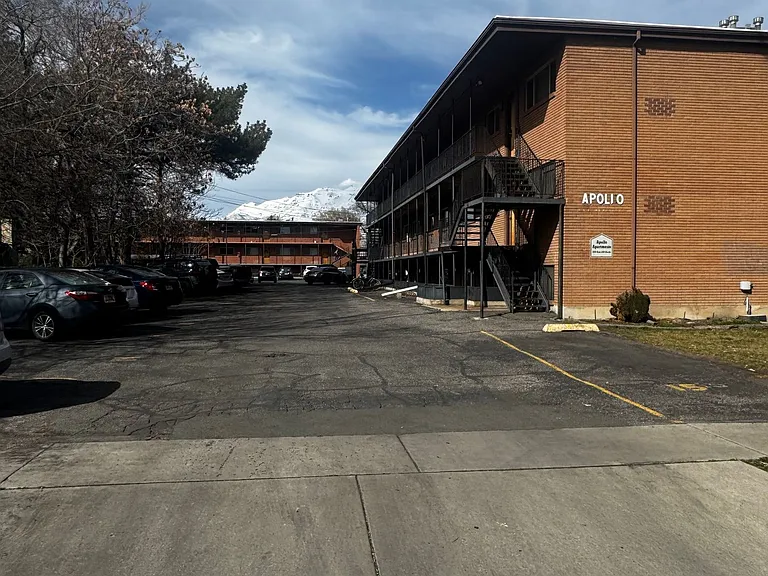 266 N 300 E #27 — Photo 6