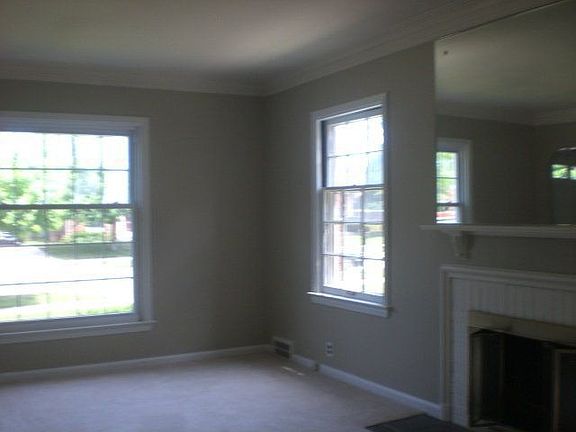 2nd image of 1835 Hunt Club Dr