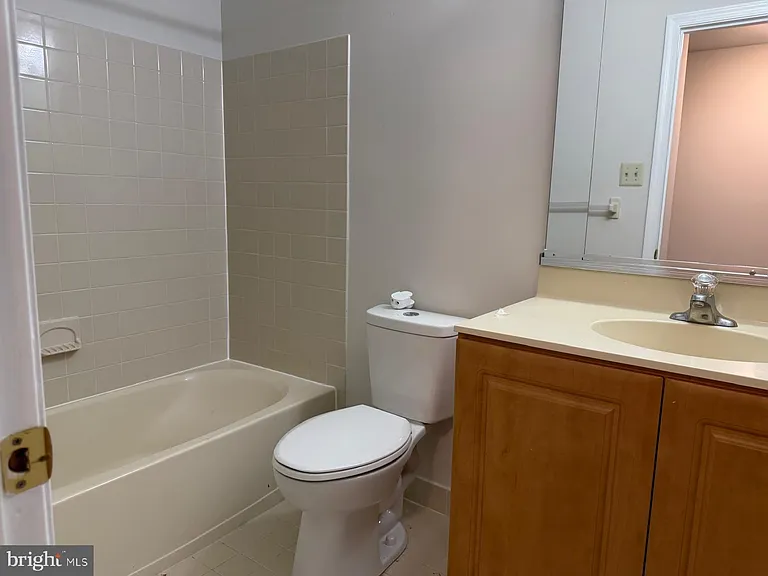 42 Madison Way — Photo 32