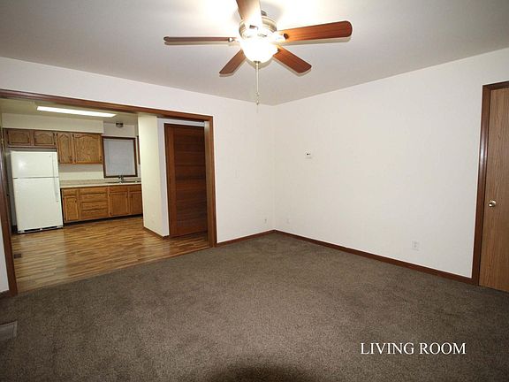 3rd image of 622 Morris St #B
