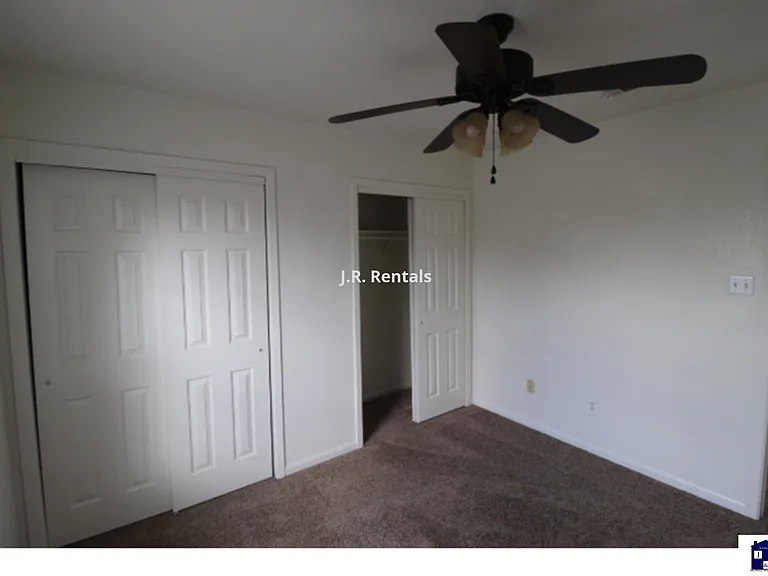 2412 Skylark Cir — Photo 9