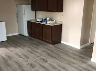 58 Jay St #1F, North Attleboro, MA 02760
