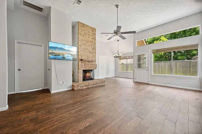 Updated 3-Bed Kingwood Home | Standby Generator + Lawn Care Included — Photo 3