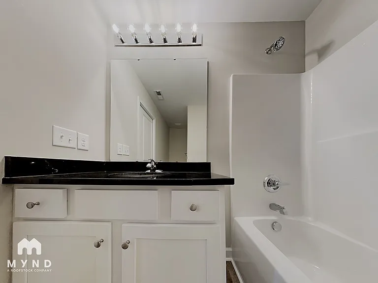 157 McKinnon Ave NE — Photo 13