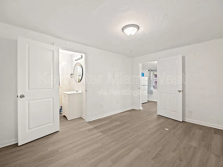 7772 NW 9th Ave — Photo 16