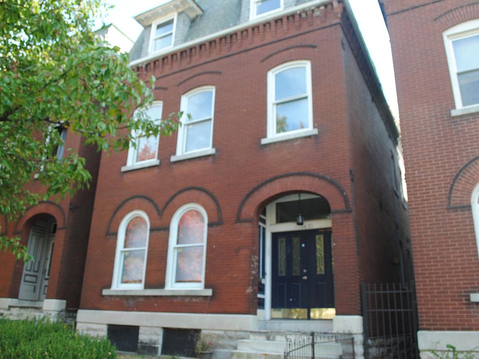 1st image of 1430 N Park Pl