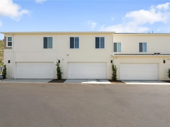 35127 Rangpur Ln, Fallbrook, CA 92028