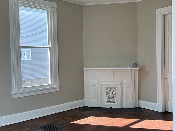 5th image of 2523 Hemlock St #1