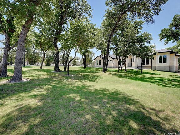 3rd image of 149 Chisum Trail Dr
