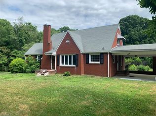 3319 Old Vineyard Rd, Winston Salem, NC 27103