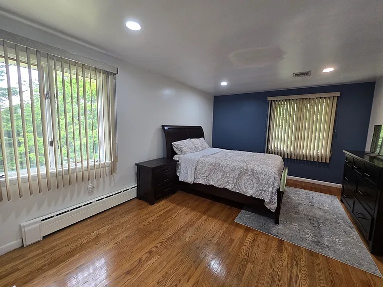Park Cir — Photo 10