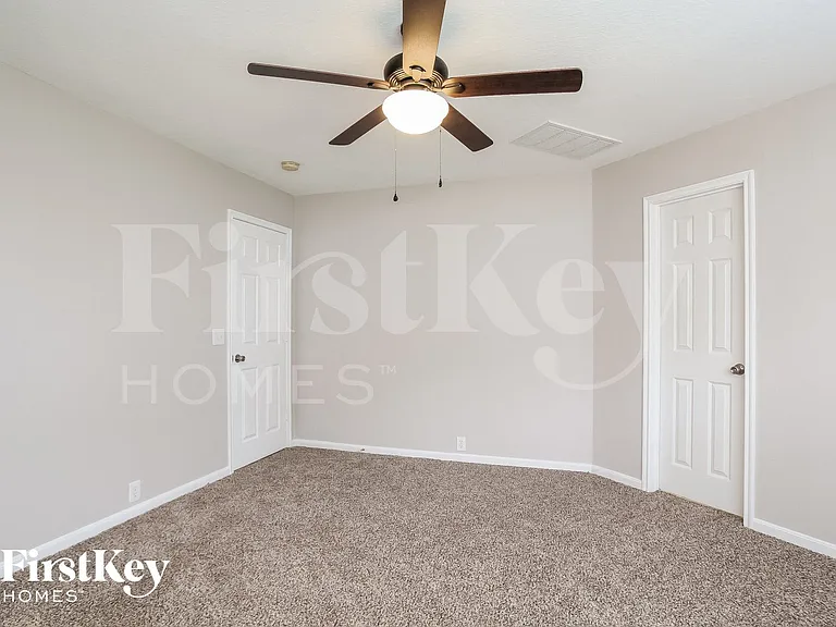 4750 Markham Woods Ct — Photo 9